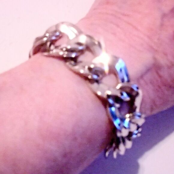 Vintage Monet Chunky Silver Tone Chain Link Bracelet - Picture 4 of 4